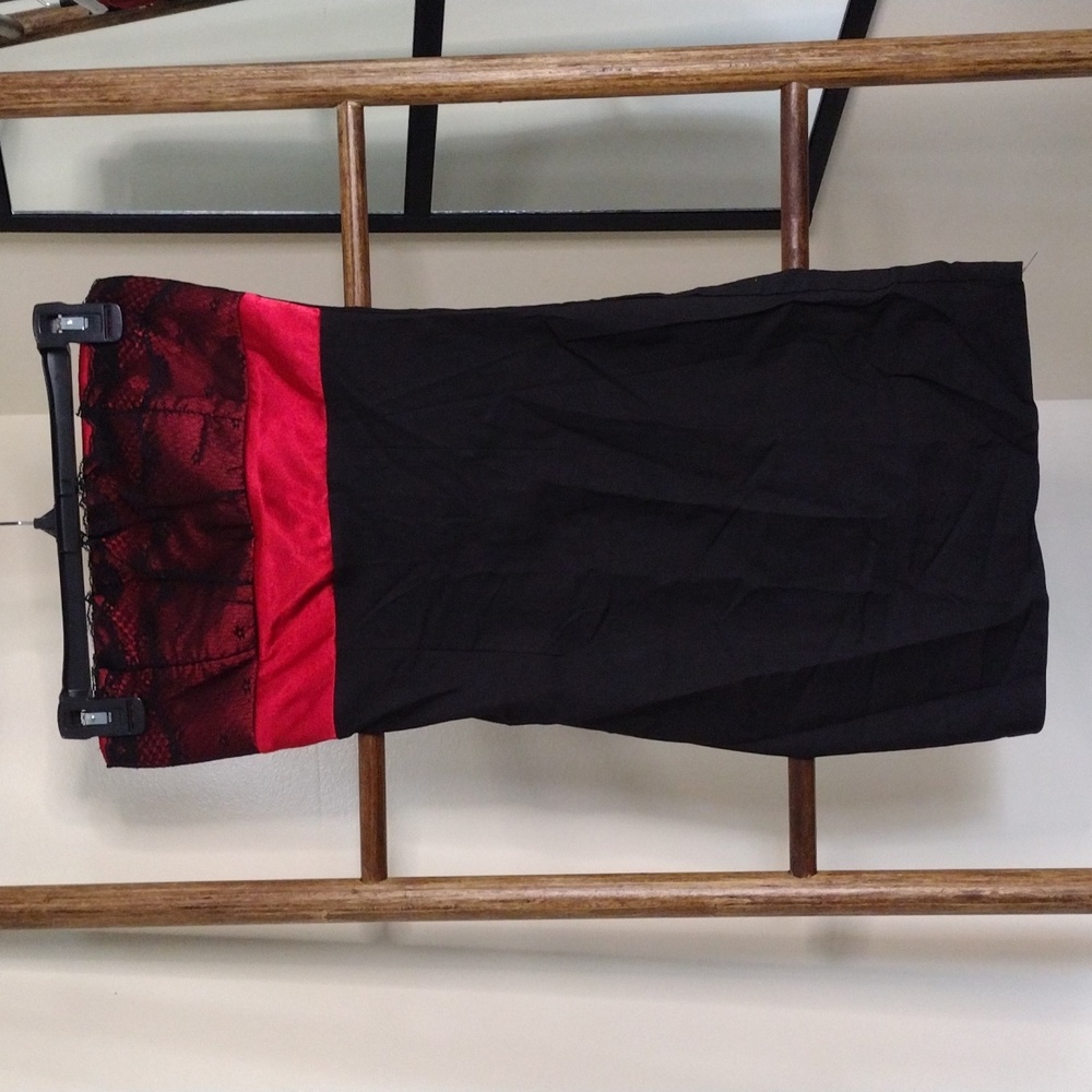 Seductions Size Small Dress